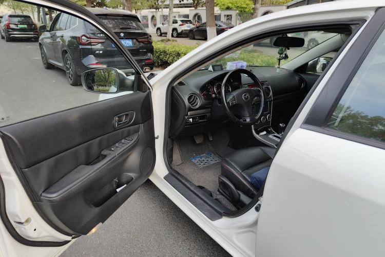 Used Mazda 6 2013 2.0L Automatic Fashion Edition Interior 3