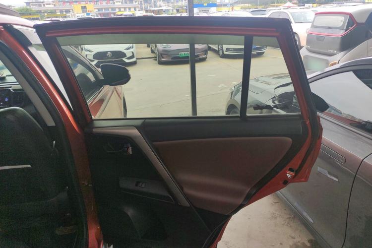 Used Toyota RAV4 2013 2.0L CVT Four-Wheel Drive New Edition
