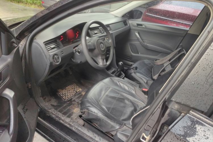 Used Volkswagen Santana 2015 1.4L Manual Fashion Edition Driver Seat