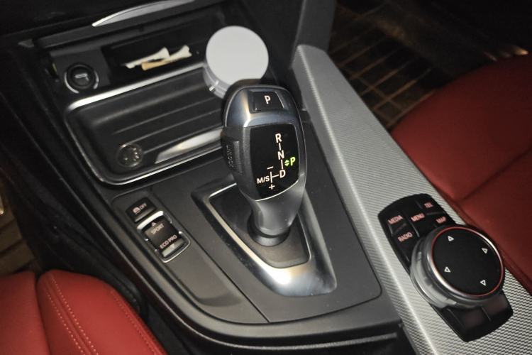 Used BMW 3 Series GT 2014 320i Design Package Model Gear Lever