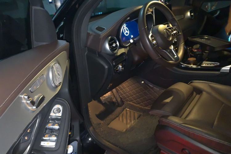 Used Mercedes-Benz GLC 2022 Refreshed GLC 260 L 4MATIC Dynamic Edition Driver Seat