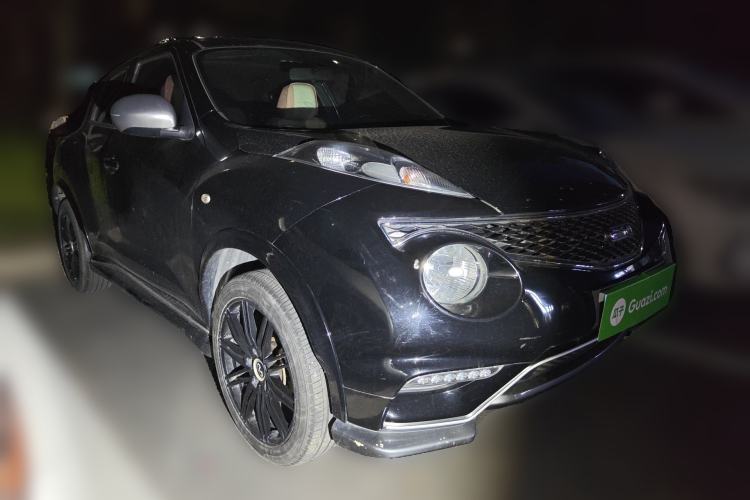 Used Infiniti ESQ 2014 1.6L Spontaneous Edition Front Right 45 Deg