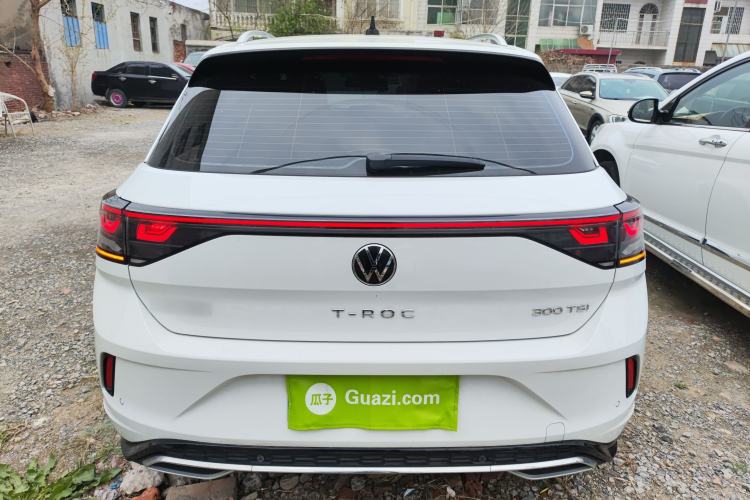 Used Volkswagen T-ROC 2024 300TSI DSG Two-Wheel-Drive Chen Guang Edition Rear