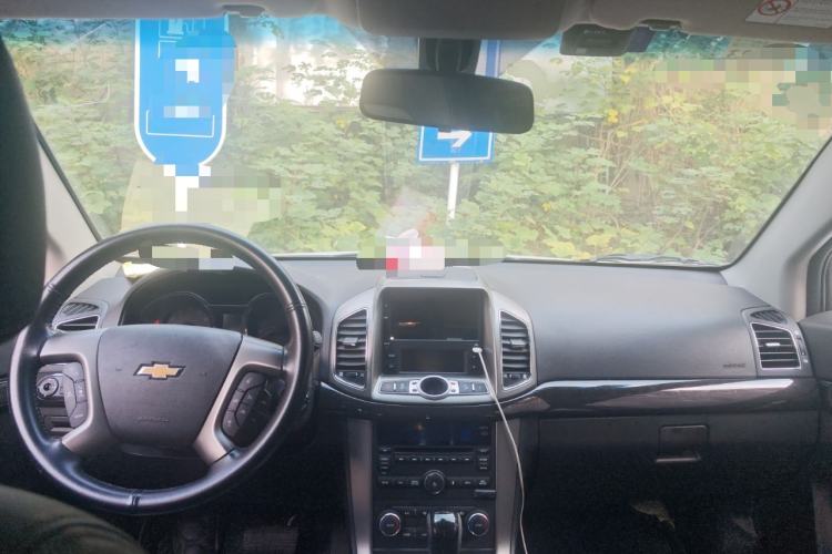 Used Chevrolet Captiva 2014 2.4L 4x4 Flagship Edition 7 Seats
