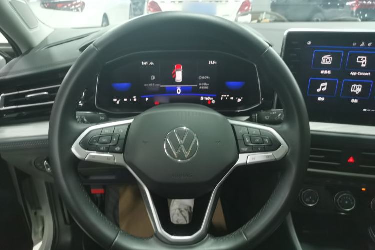 Used Volkswagen Sagitar 2023 280TSI DSG Beyond Lite Edition Steering Wheel