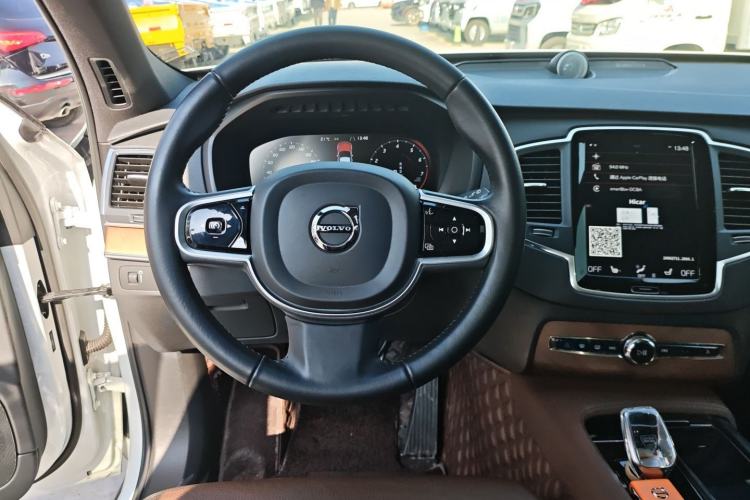 Used Volvo XC90 2022 B5 Smart Drive Luxury Edition 5 Seats