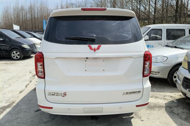Used Wuling Hongguang 2019 1.5L S Comfort Edition China VI LAR