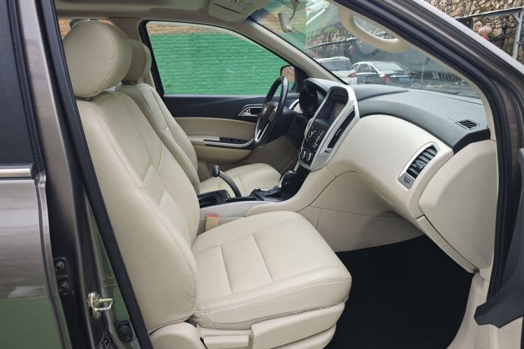 Used JMC Yusheng S350 2013 2.4T Automatic 2WD Diesel Ultra-Luxury 7-Seater