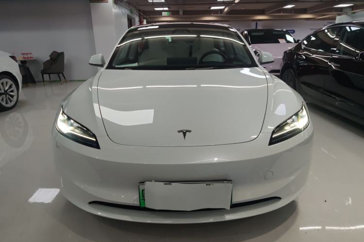 Used Tesla Model 3 2023 Rear-Wheel-Drive Version
