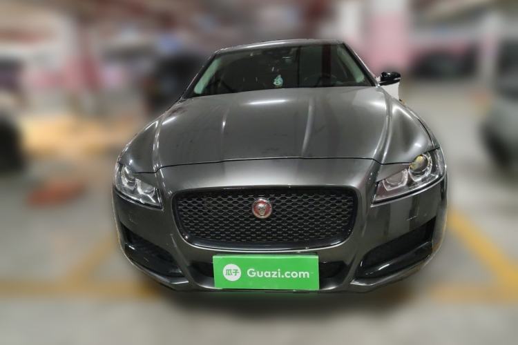 Used Jaguar XF 2016 XF 2.0T Two-Wheel-Drive Luxury Edition
