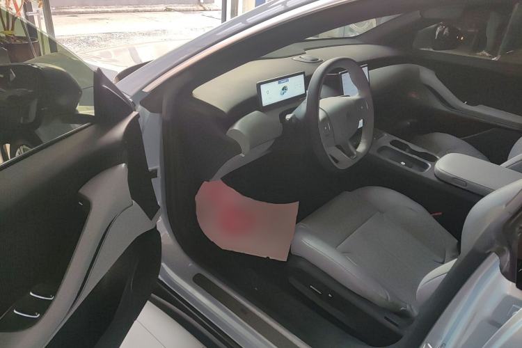 Used Nio ET5 2022 75 kWh Driver Seat