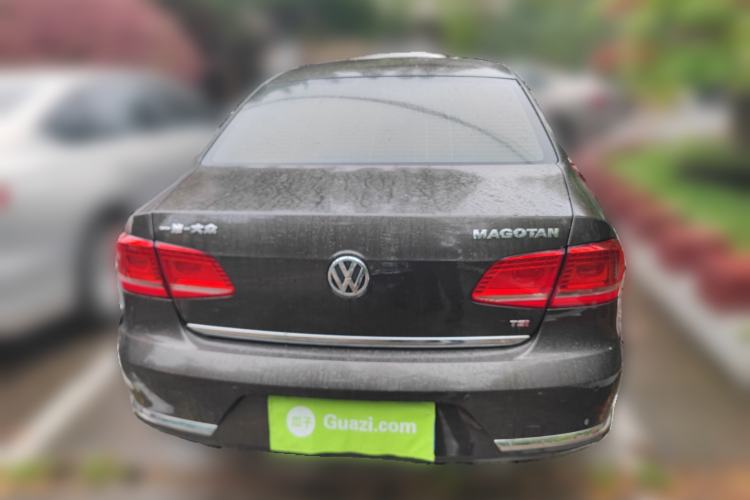 Used Volkswagen Magotan 2015 1.8TSI Advanced Model Rear