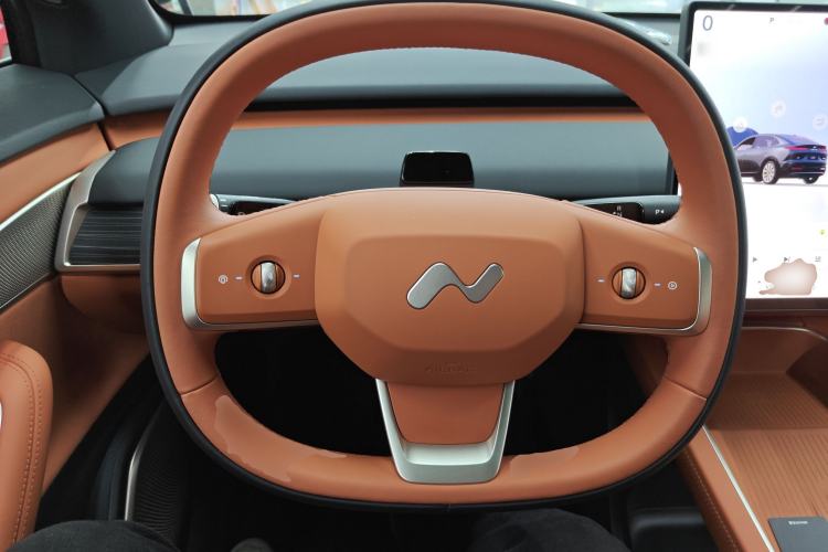 Used ONVO L60 2025 Model, 60kWh Black Knight Special Edition Steering Wheel