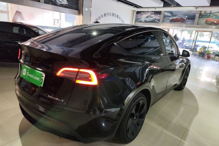 Used Tesla Model Y 2022 Rear-Wheel-Drive Version