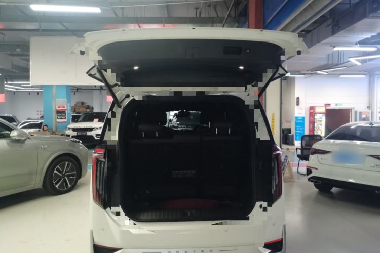 Used GAC Trumpchi M8 2023 Zongshi Series 400T Ultimate Edition Trunk