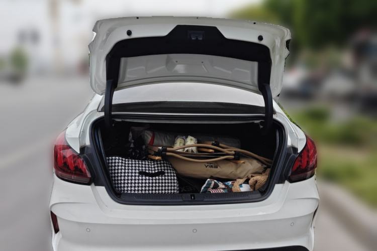 Used MG 5 2022 180 DVVT CVT Youth Luxury Edition Trunk