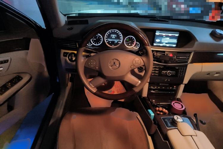 Used Mercedes-Benz E-Class 2013 E 260 L CGI Elegant Model
