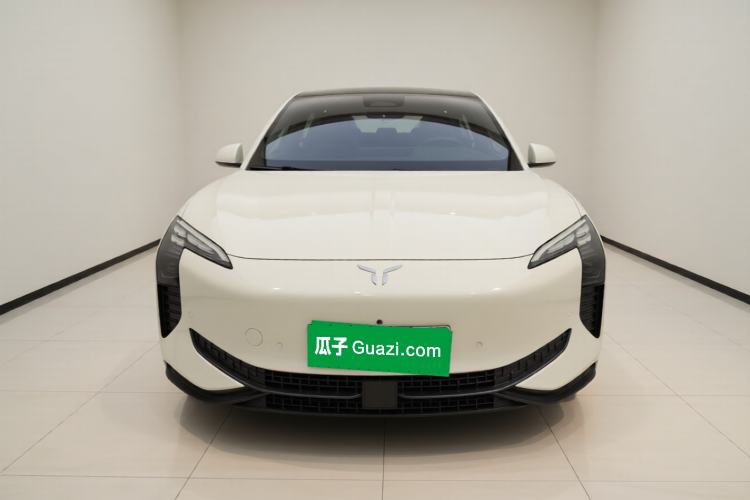 Used Hongqi EH7 2024 690 Pro Front