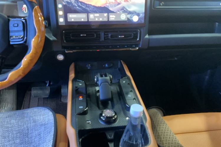 Used Haval Raptor New Energy 2024 Hi4 102 Pro Gear Lever