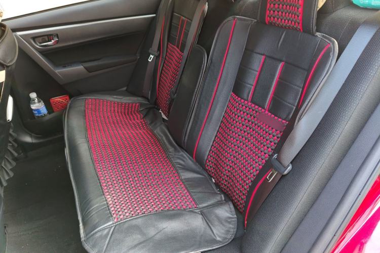 Used Toyota Levin 2016 Dual-Engine 1.8H GS E-CVT Elite Model with Sunroof Left Rear Seat