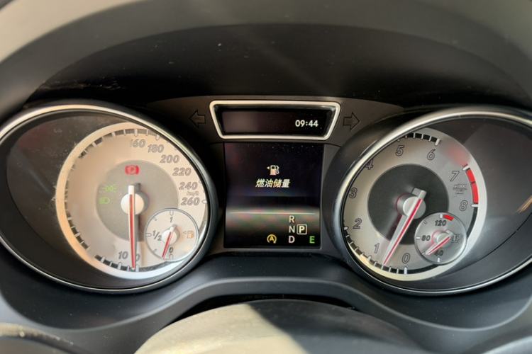 Used Mercedes-Benz GLA 2015 GLA 200 Fashion Model