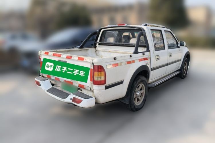 Used Foton Sapporo 2015 2.4L 2WD Comfort Edition 5235 mm Long G69S4N
