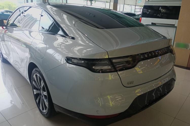 Used Leapmotor C01 2023 Range-Extended 216 Comfort Edition Rear Left 45 Deg