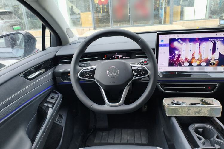 Used Volkswagen ID.7 VIZZION 2024 PRO Model Steering Wheel