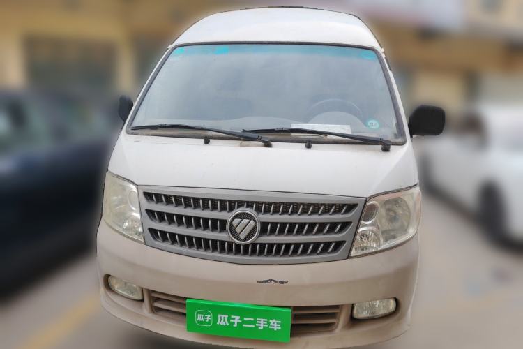 Used Foton Scenic 2014 2.5T Express Standard Long-Wheelbase High-Roof Version with 4J25TC Powertrain