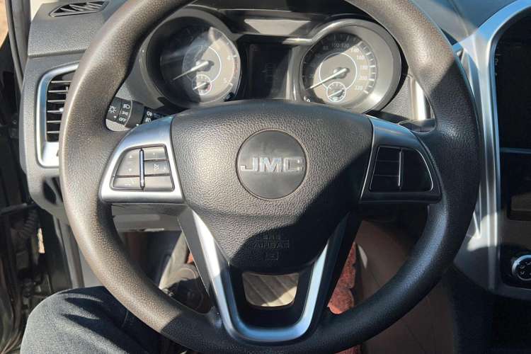 Used JMC Baodian 2020 2.5T Diesel Two-Wheel Drive Comfort Edition Long Wheelbase JX4D25A6L
