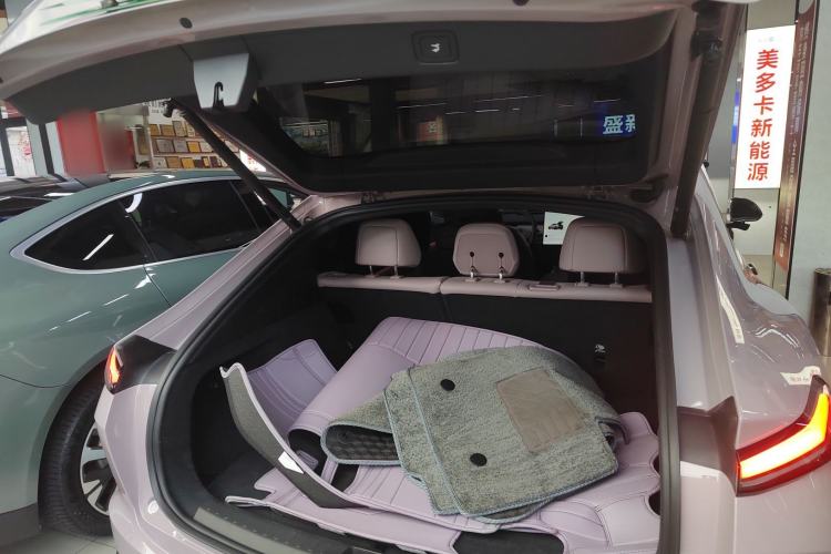 Used ONVO L60 2024 60 kWh Rear-Drive Version
