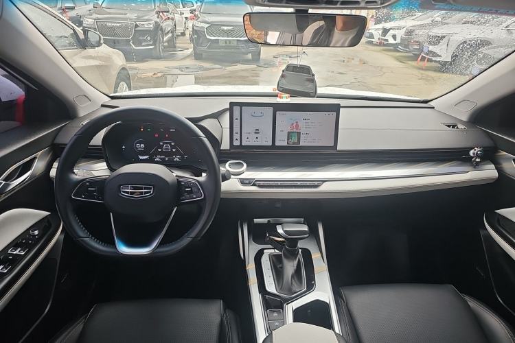 Used Geely Auto Emgrand L 2022 1.4T CVT Flagship Edition Center Console