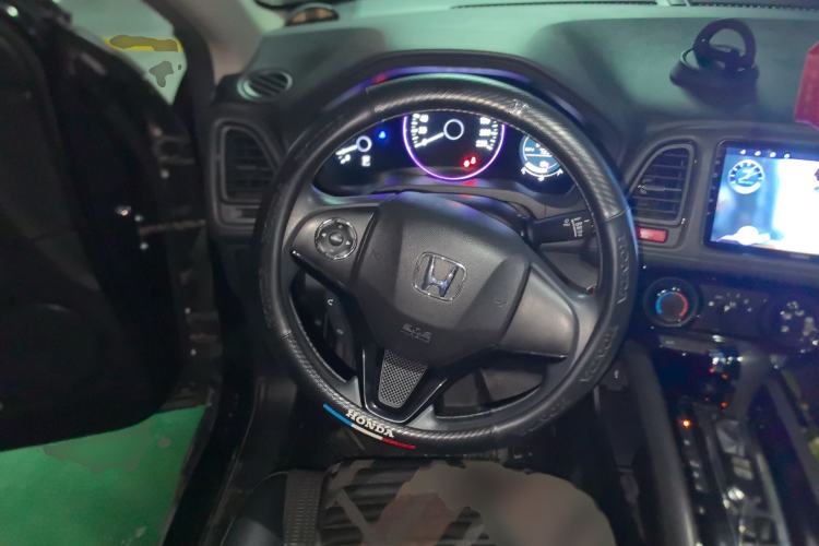 Used Honda Vezel 2017 1.8L CVT Front-Wheel Drive Pioneer Edition
