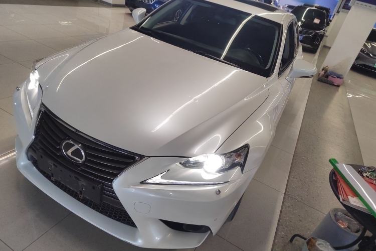 Used Lexus IS 2015 200T Fēngshàng Edition