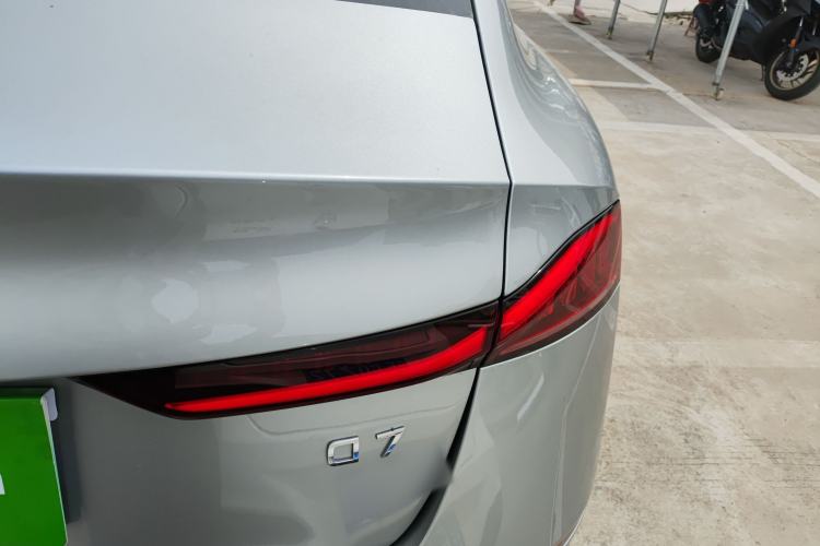 Used Roewe D7 2023 DMH 125km Flagship Edition Right Rear Taillight