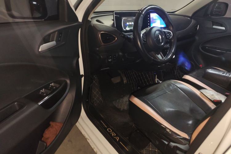 Used ORA White Cat 2022 Upgraded Model 305km Range Luxury Version Lithium-Ion Battery Driver Seat