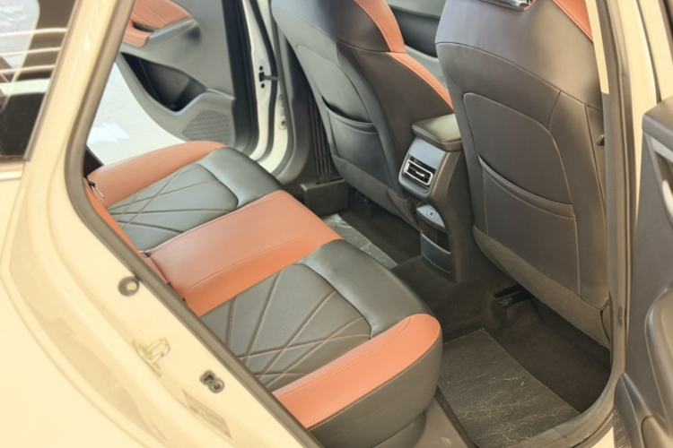 Used CHANGAN Eado 2023 Changan Edition PLUS Blue Whale NE 1.4T GDI DCT Prestige Version
