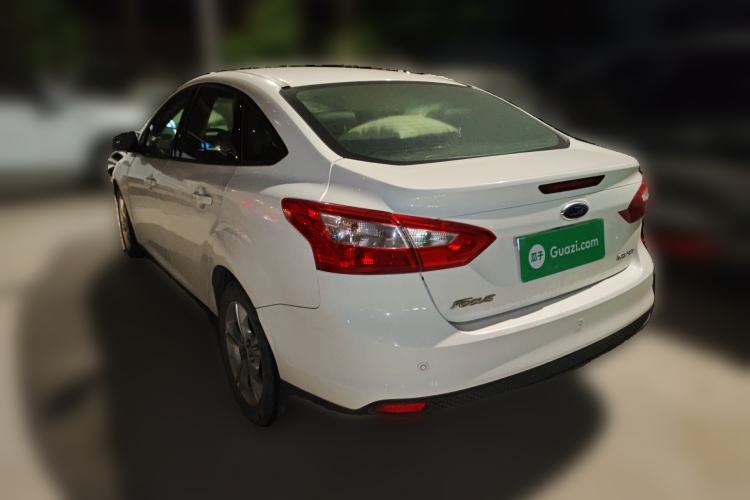 Used Ford Focus 2012 Sedan 1.6L Automatic Fashion Edition