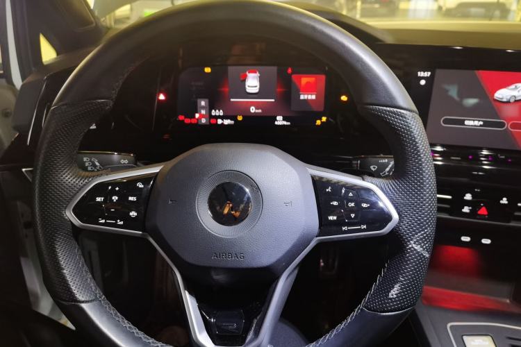 Used Volkswagen Golf 2021 280TSI DSG R-Line
