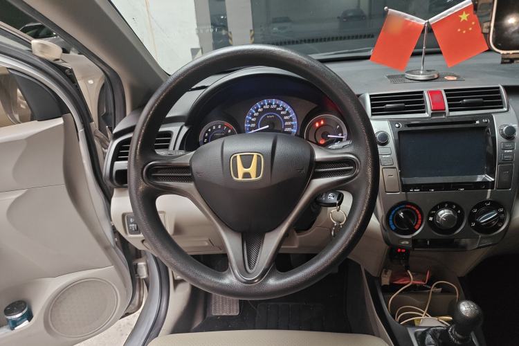 Used Honda City Classic 2012 1.5L manual Comfort version