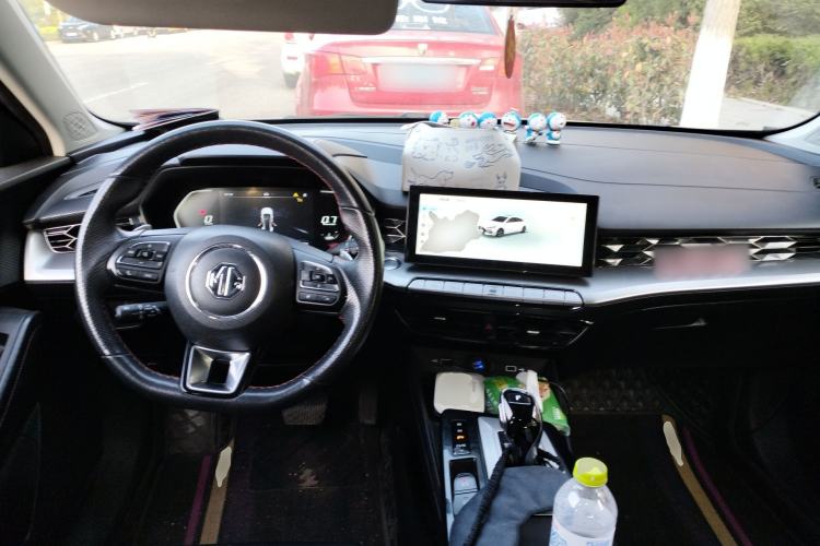 Used MG 5 2021 300TGI DCT Elegant & Trendy Edition Center Console