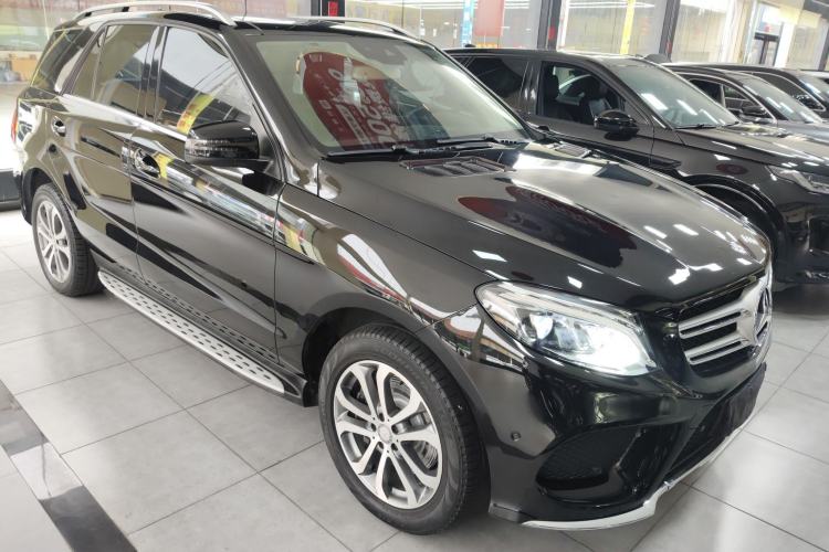 Used Mercedes-Benz GLE 2016 GLE 320 4MATIC Dynamic Edition Front Right 45 Deg