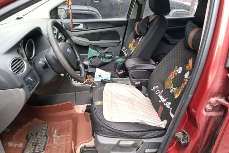 Used Ford Focus 2011 Hatchback 1.8L Manual Comfort Model
