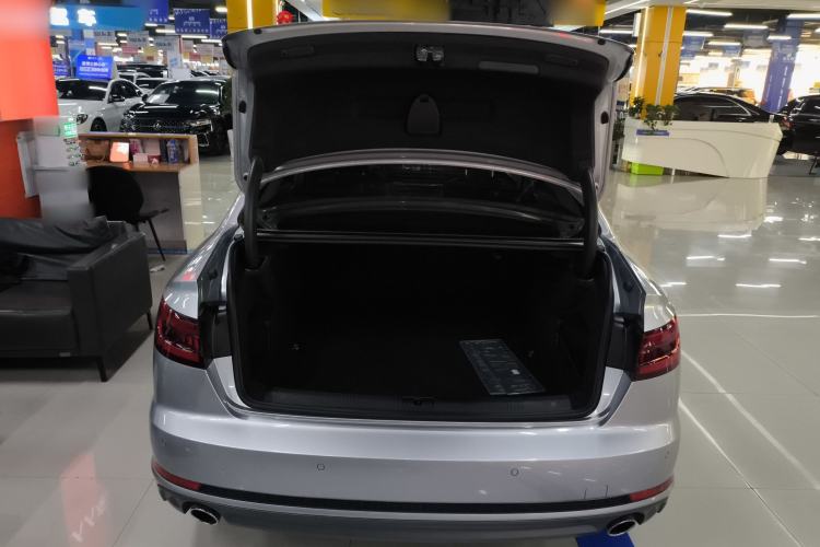 Used Audi A4L 2018 30th Anniversary Edition 40 TFSI Fashion Model