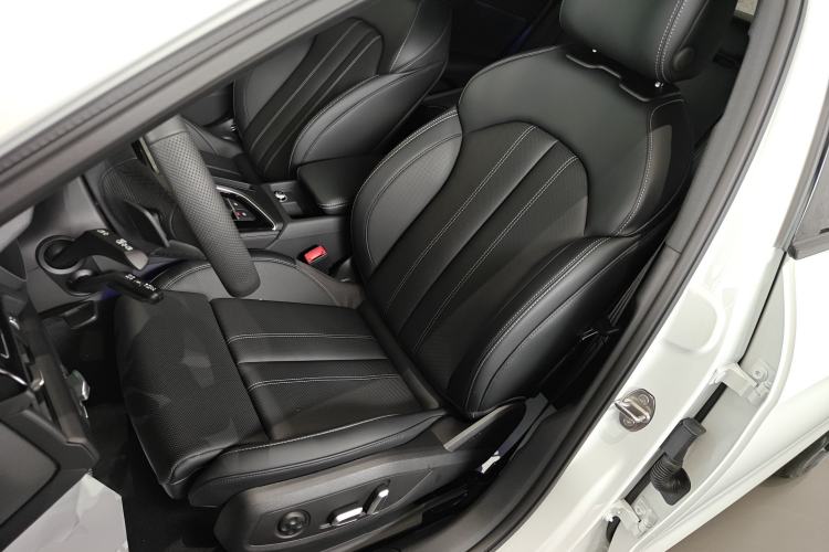 Used Audi A4L 2024 40 TFSI Luxury Dynamic Edition Left Front Seat