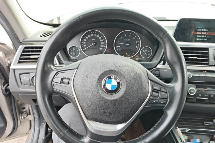 Used BMW 3 Series 2018 320Li Fashion Model Steering Wheel