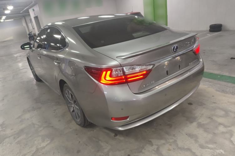 Used Lexus ES 2015 300h Comfort Edition