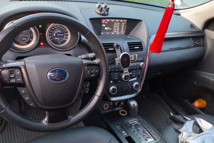 Used Bestune X80 2015 1.8T Automatic Luxury Model
