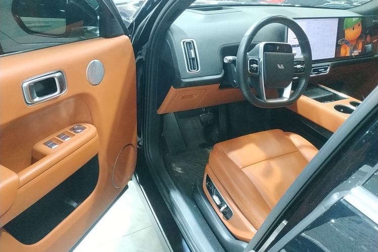 Used Li Auto L8 2023 Pro Model
