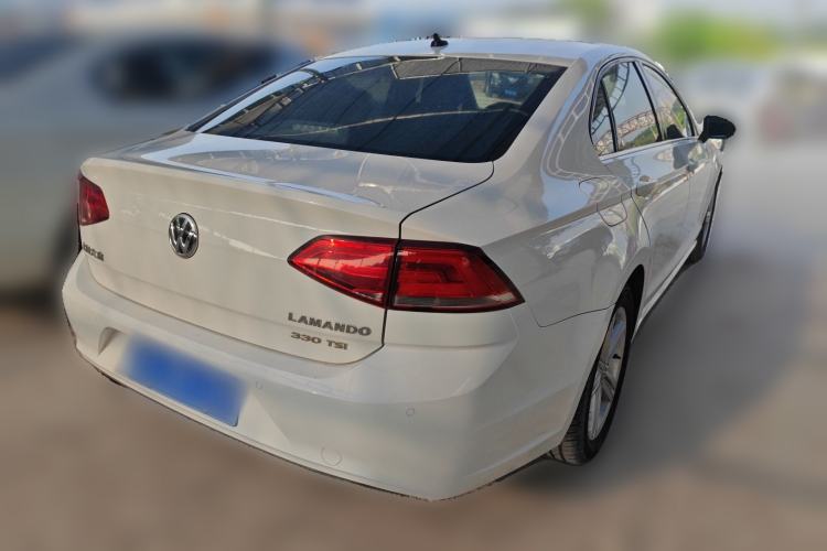 Used Volkswagen Lamando 2015 330TSI DSG Comfort Edition Rear Right 45 Deg